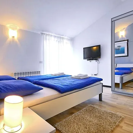 Mihelici I Villa *
