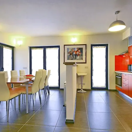 Mihelici I Villa